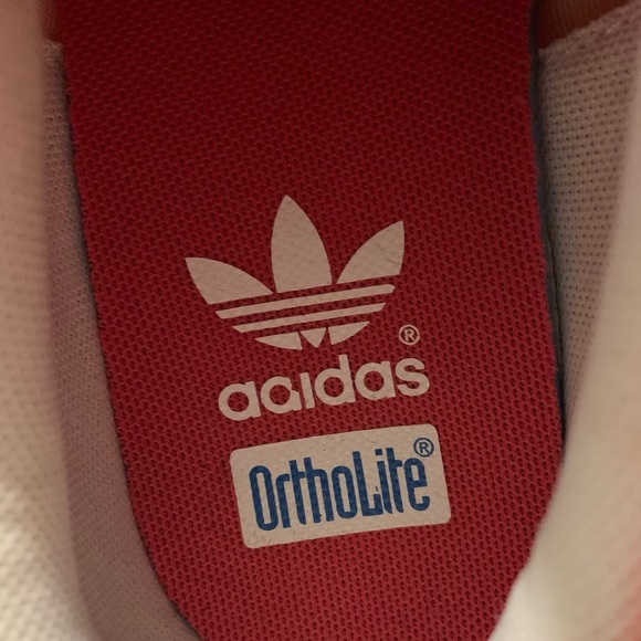 Adidas Orion 2
ADIDAS Orion Pink White Neon, Sz 4 - Picture 7 of 8